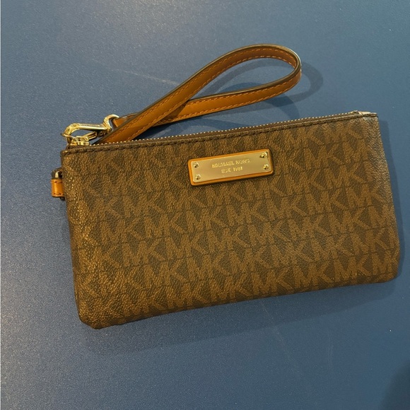 Michael Kors Dark Brown Logo Wristlet - Picture 1 of 5